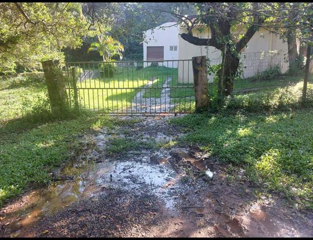 4 BEDROOM HOUSE FOR SALE IN LEISURE BAY